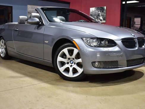 Used 2008 BMW 335i Convertible w/ Cold Weather Pkg image 6