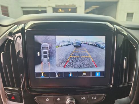 Used 2023 Chevrolet Traverse RS AWD/4WD image 20