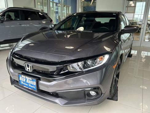Used 2019 Honda Civic Sport image 2