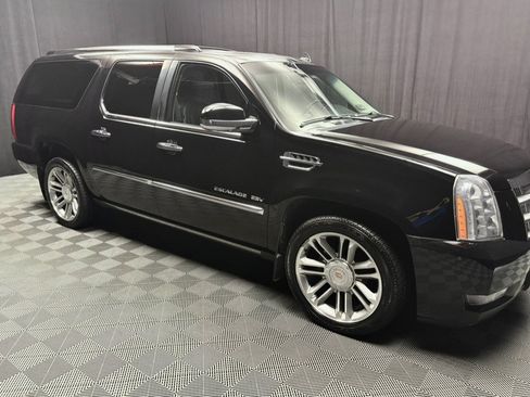 Used 2014 Cadillac Escalade ESV Platinum AWD/4WD image 15