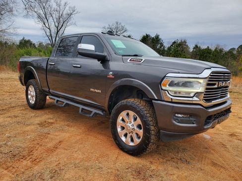 Used 2020 RAM 2500 Laramie image 17