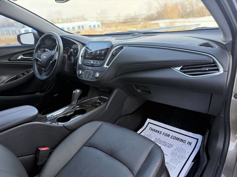 Used 2020 Chevrolet Malibu Premier image 26