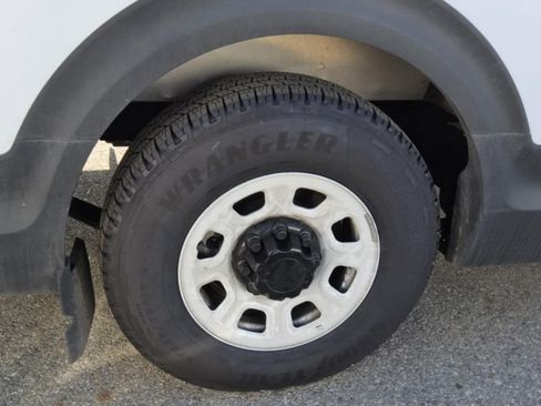 Used 2024 Chevrolet Brightdrop 600 w/ Commercial Equipment Package AWD/4WD image 24