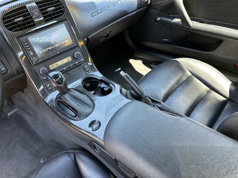 Used 2006 Chevrolet Corvette Convertible w/ Preferred Equipment Group RWD image 21