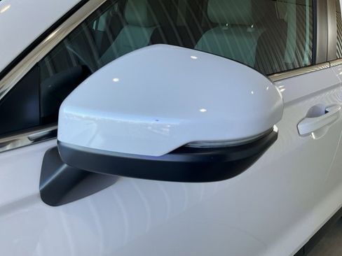 Used 2024 Honda CR-V EX image 3