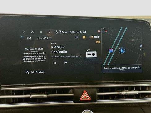 Used 2025 Hyundai Elantra Limited FWD image 21
