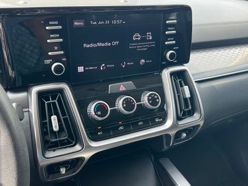 Certified 2023 Kia Sorento LX AWD/4WD image 18