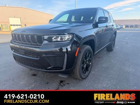 New 2026 Jeep Grand Cherokee Altitude image 6