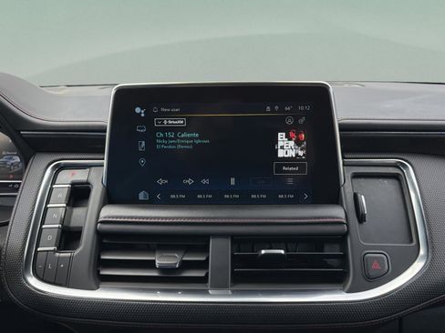 Used 2023 Chevrolet Suburban RST RWD image 16