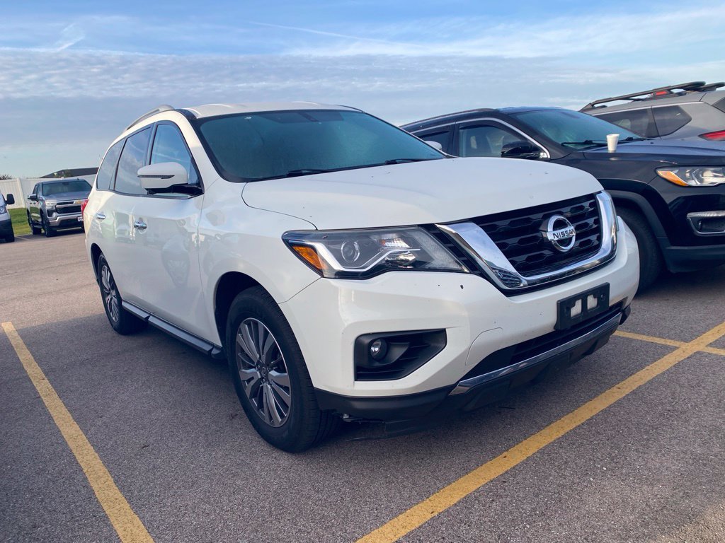 Used 2019 Nissan Pathfinder SL FWD image 3