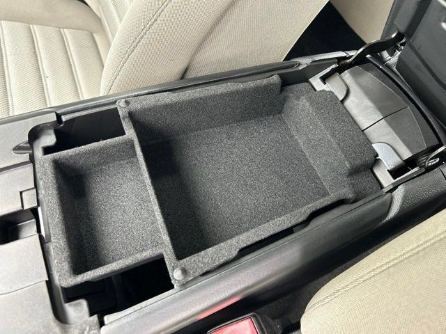 Used 2018 Ford Fusion S FWD image 31