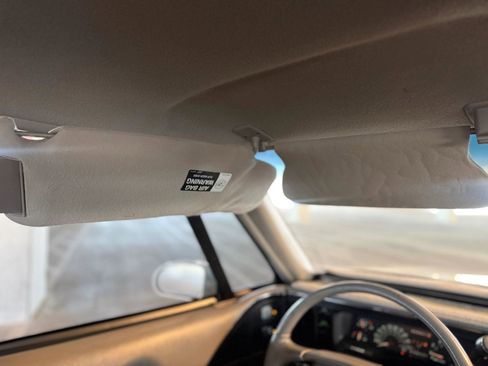 Used 1999 Buick Le Sabre Custom w/ Headliner Lighting Pkg FWD image 34