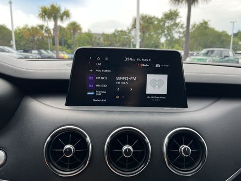 Used 2020 Kia Stinger GT1 RWD image 23