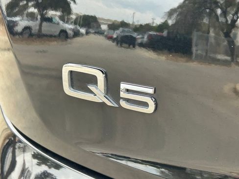 Used 2025 Audi Q5 2.0T Premium image 13