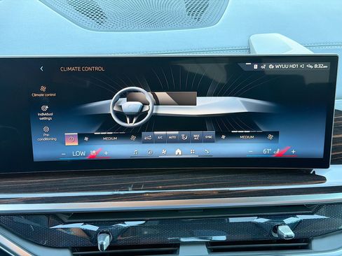 New 2026 BMW X6 xDrive40i w/ Executive Package image 34