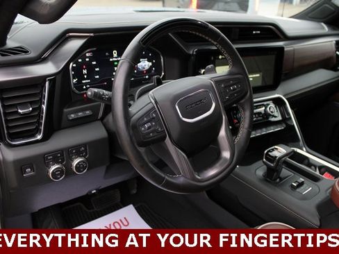 Used 2025 GMC Sierra 1500 Denali Ultimate image 12