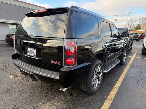 Used 2014 GMC Yukon Denali image 7