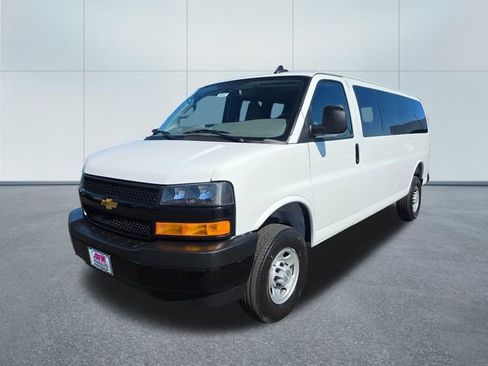 Used 2025 Chevrolet Express 3500 LS RWD image 1