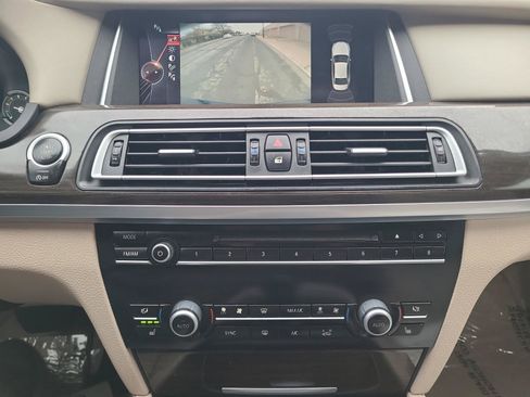 Used 2015 BMW 750i RWD image 14