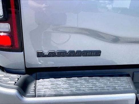 Used 2021 RAM 2500 Laramie w/ Night Edition AWD/4WD image 15