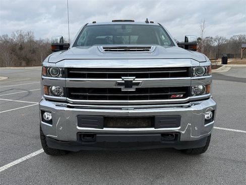 Used 2019 Chevrolet Silverado 2500 LTZ w/ Duramax Plus Package image 10