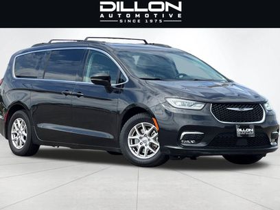Used 2022 Chrysler Pacifica Touring-L