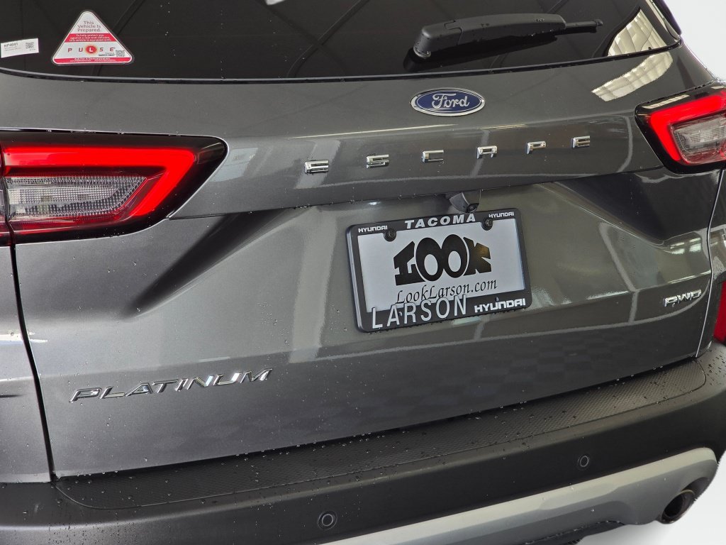Used 2024 Ford Escape Platinum AWD/4WD image 13