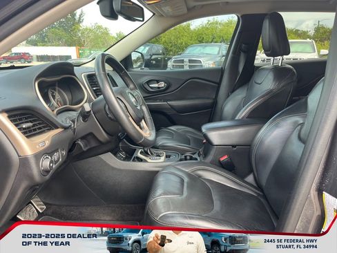 Used 2016 Jeep Cherokee Limited w/ Luxury Group image 9