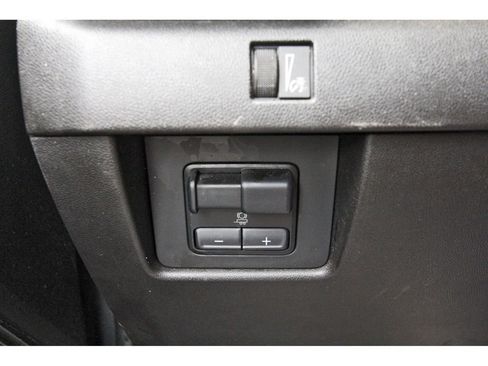 Used 2024 GMC Canyon Elevation w/ Convenience Package RWD image 19