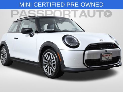 Used 2025 MINI Cooper S FWD image 3