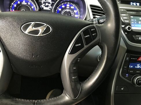 Used 2016 Hyundai Elantra Limited FWD image 25