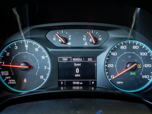 Used 2019 Chevrolet Equinox LS image 31