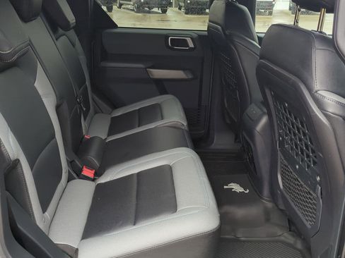 Used 2022 Ford Bronco Black Diamond image 30