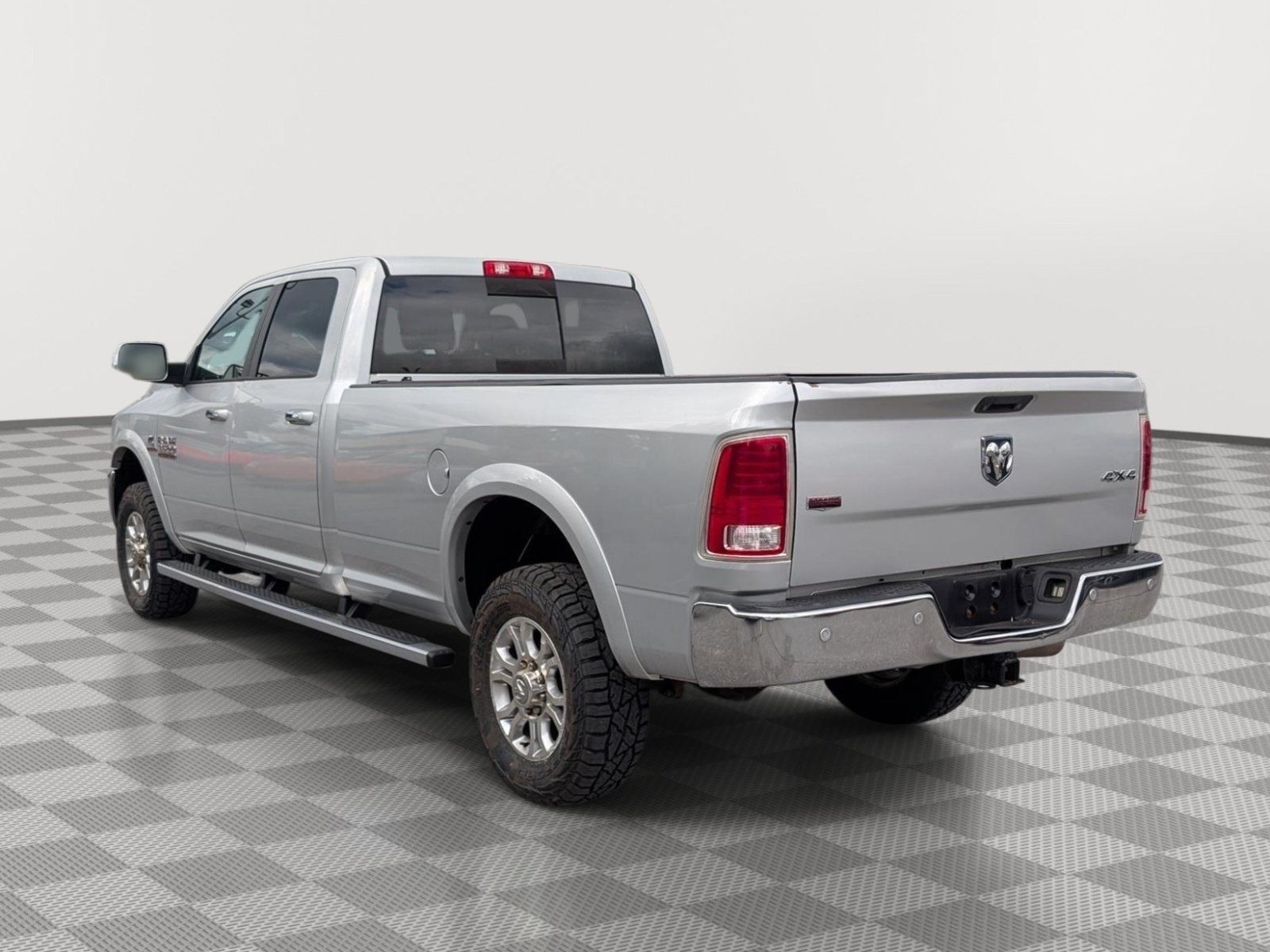 Used 2016 RAM 3500 Laramie w/ Snow Chief Group AWD/4WD image 3