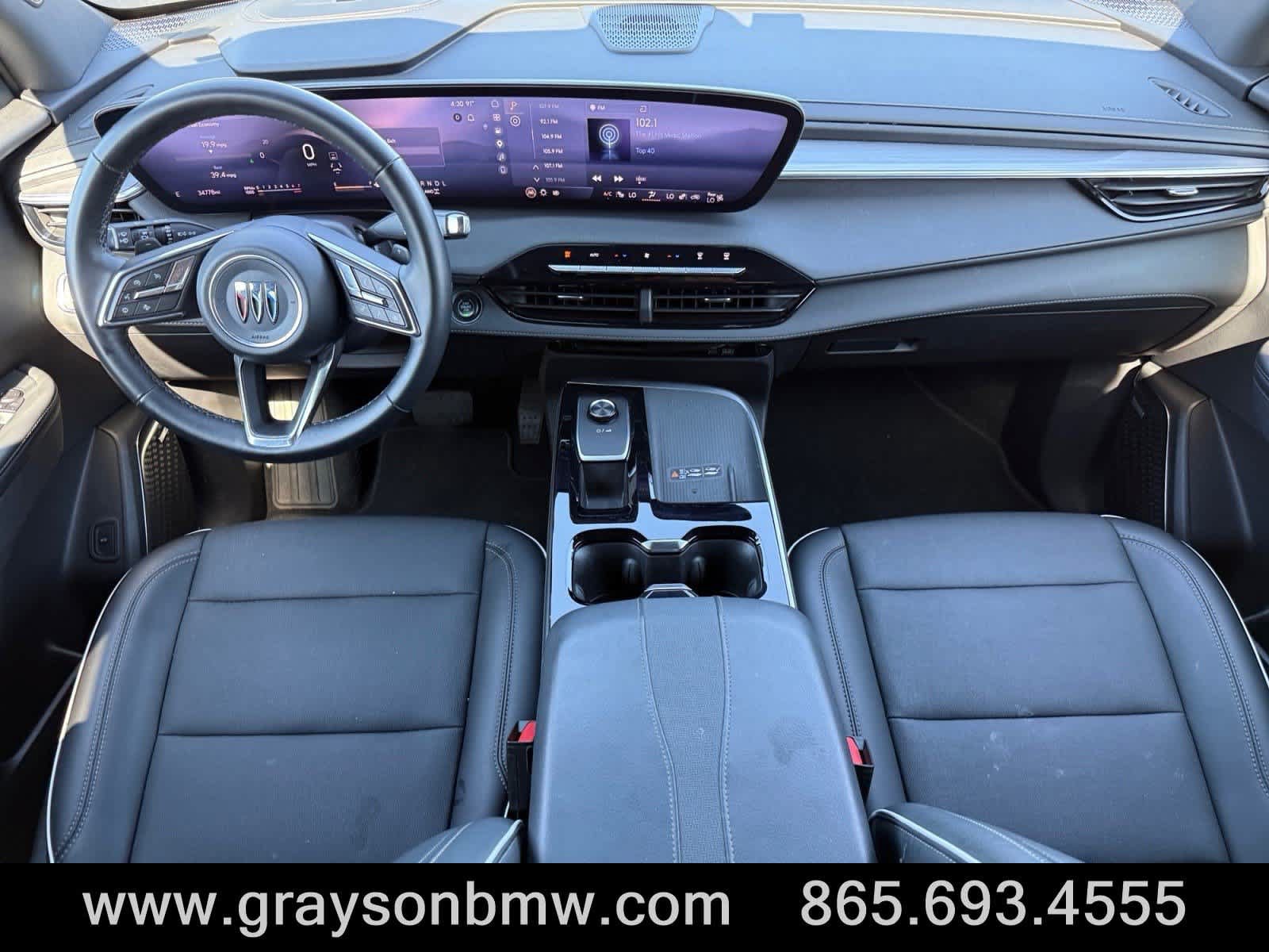 Used 2025 Buick Enclave Preferred AWD/4WD image 23