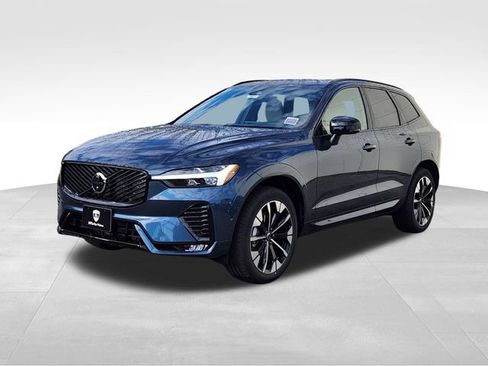 Certified 2026 Volvo XC60 B5 Plus w/ Protection Package Premier AWD/4WD image 3