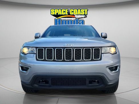 Used 2021 Jeep Grand Cherokee Laredo AWD/4WD image 8
