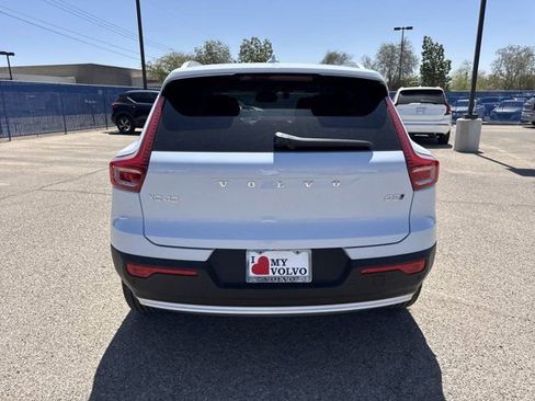 New 2025 Volvo XC40 B5 Core w/ Climate Package AWD/4WD image 6