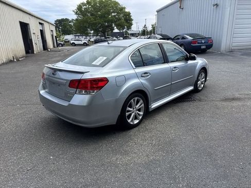 Used 2013 Subaru Legacy 2.5i Limited AWD/4WD image 5