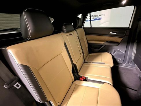 Used 2021 Volkswagen Atlas Cross Sport SEL R-Line image 22