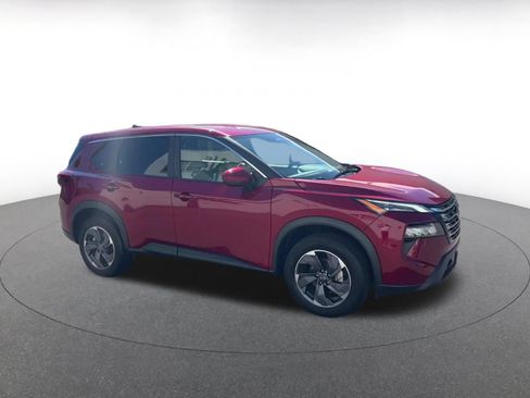 Used 2025 Nissan Rogue SV FWD image 2