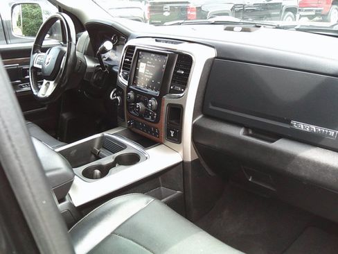 Used 2018 RAM 2500 Laramie w/ Snow Chief Group AWD/4WD image 19