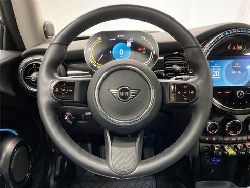 Certified 2024 MINI Cooper SE image 15