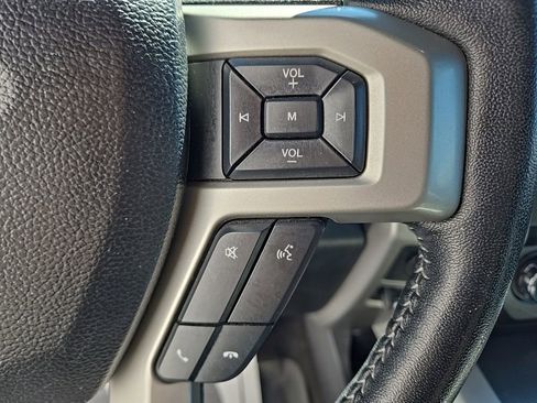 Used 2019 Ford F150 Lariat AWD/4WD image 24