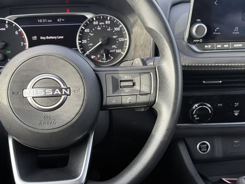 Used 2023 Nissan Rogue S image 23