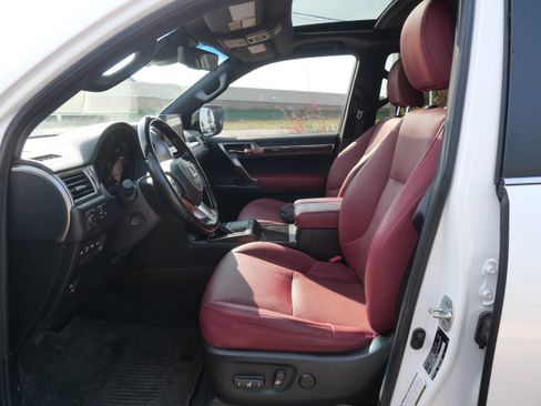 Used 2023 Lexus GX 460 Premium image 9