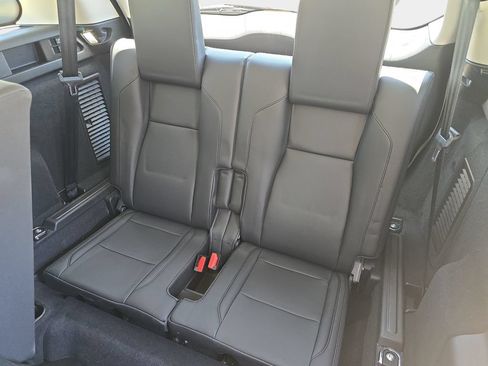 Certified 2025 Land Rover Discovery Sport S AWD/4WD image 13