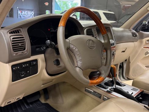 Used 2003 Lexus LX 470 4WD image 18