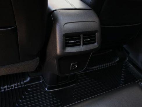 Used 2022 GMC Terrain SLT w/ GMC Pro Grade Package AWD/4WD image 25
