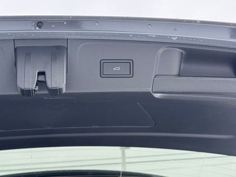 New 2026 Volkswagen Atlas Peak Edition image 23